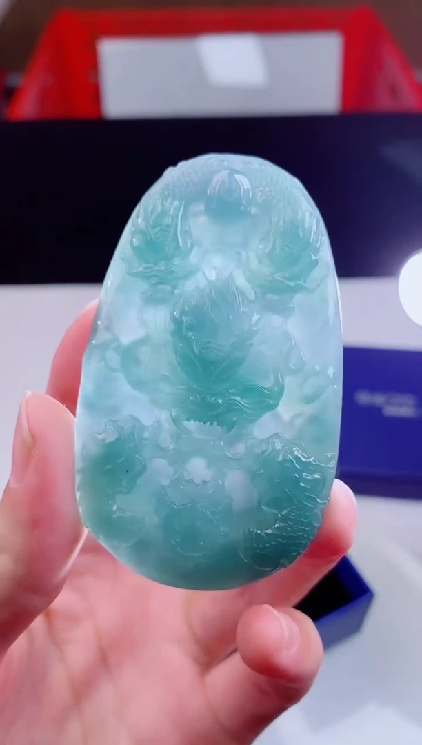 颈饰未镶嵌翡翠   ·