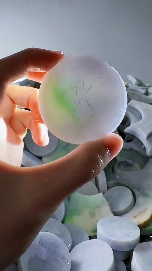 裸石翡翠缅甸翡翠A货文64