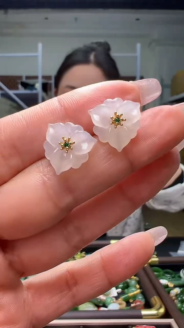 颈饰银S925镶嵌和田玉(多样性发货.发其一)12.09.95