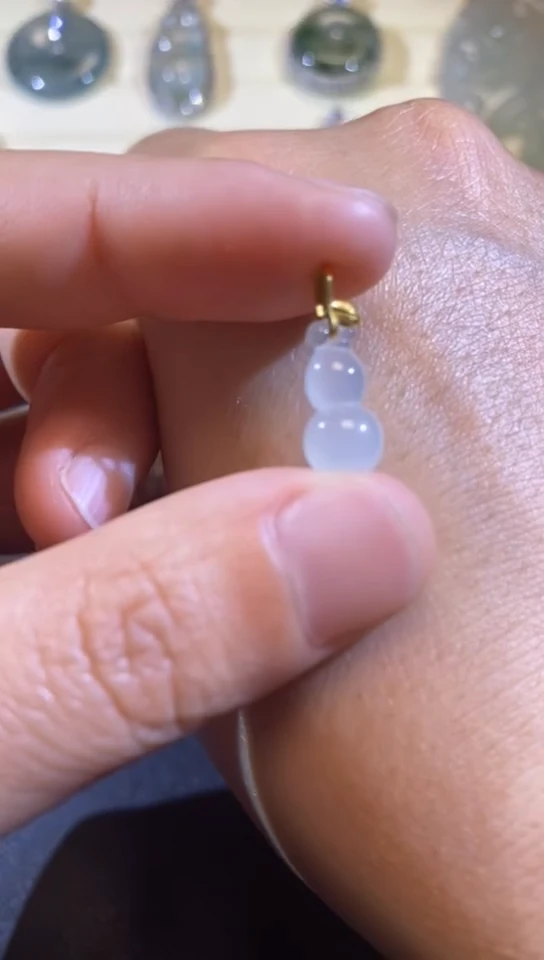 【闪购商品】翡翠吊坠(不含链)18K金镶嵌缅甸天然A货翡翠