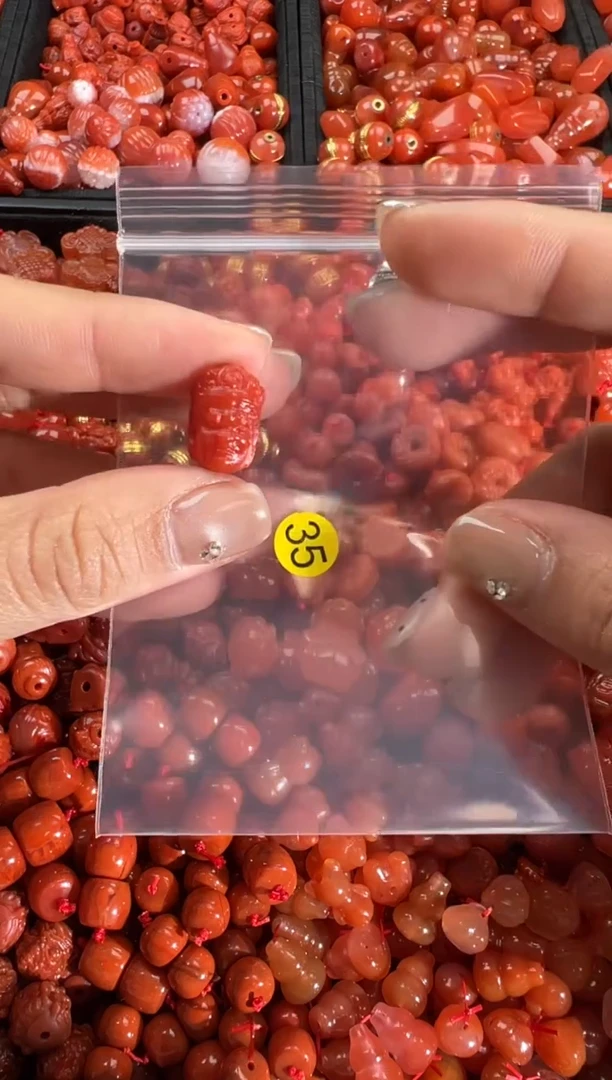 【闪购商品】南红玛瑙颈饰未镶嵌1