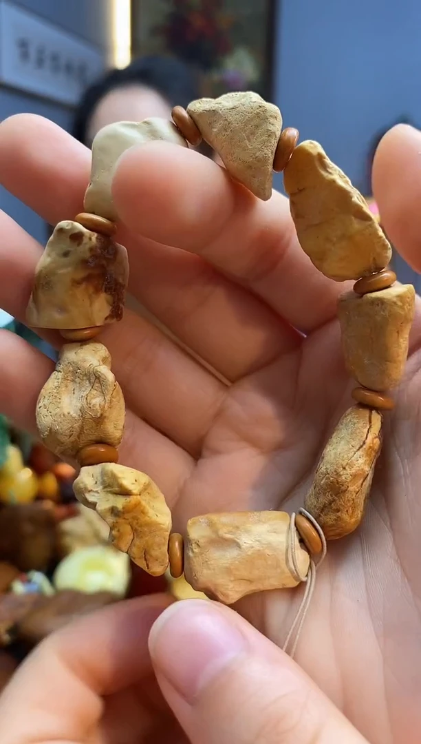 未镶嵌琥珀手串手串