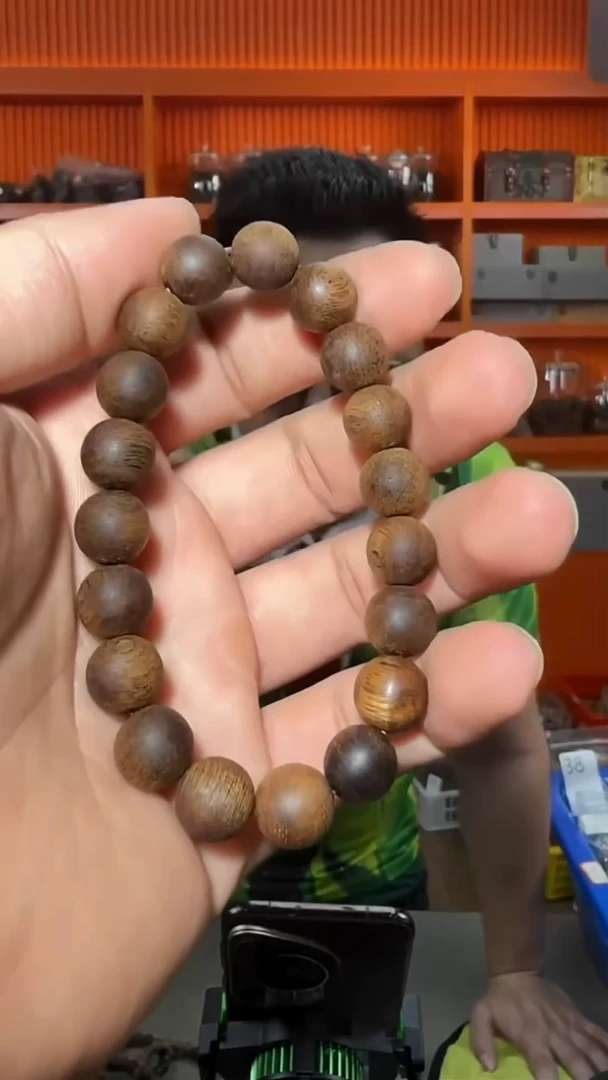 沉香手串18号单圈海南黑油阁多样性发一
