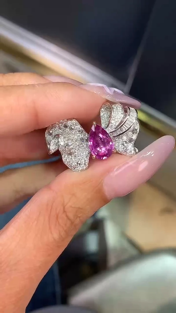 戒指彩色蓝宝石18K金镶嵌2.05CT