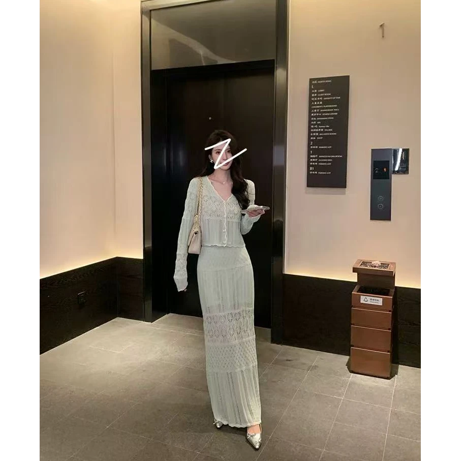 【丽池公园】秋冬小香风套装女2025新款高级感镂空上衣长裙子两件套