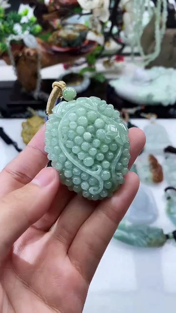 颈饰未镶嵌翡翠天然缅甸A货翡翠