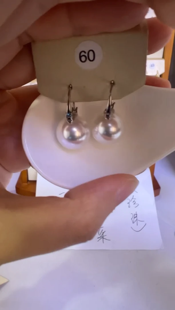 银S925镶嵌耳饰淡水珍珠60