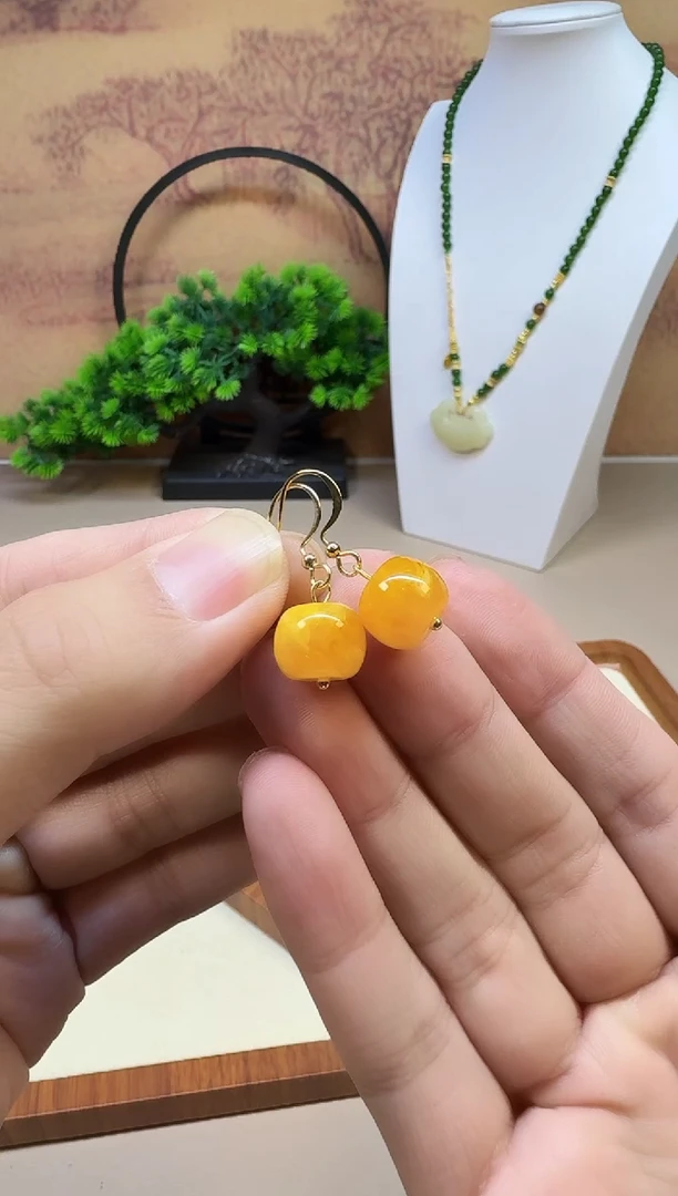 蜜蜡14K金镶嵌耳饰E01
