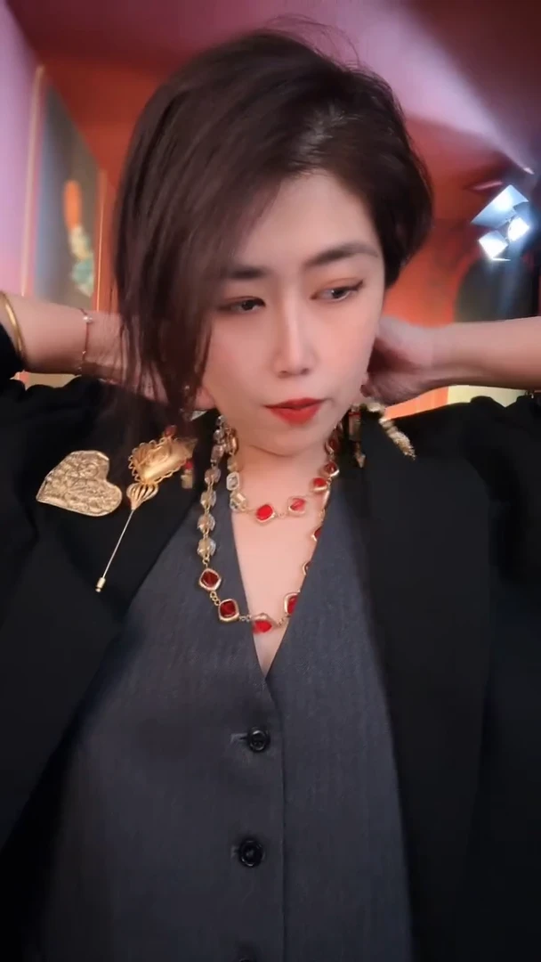 合金无合金重工复古红色项链耳针套装