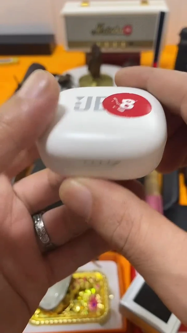 瓷片闪购商品 如图所示
