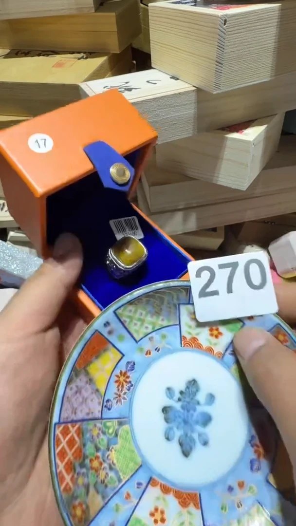 瓷片踏**来c瓷器瓷器瓷器其