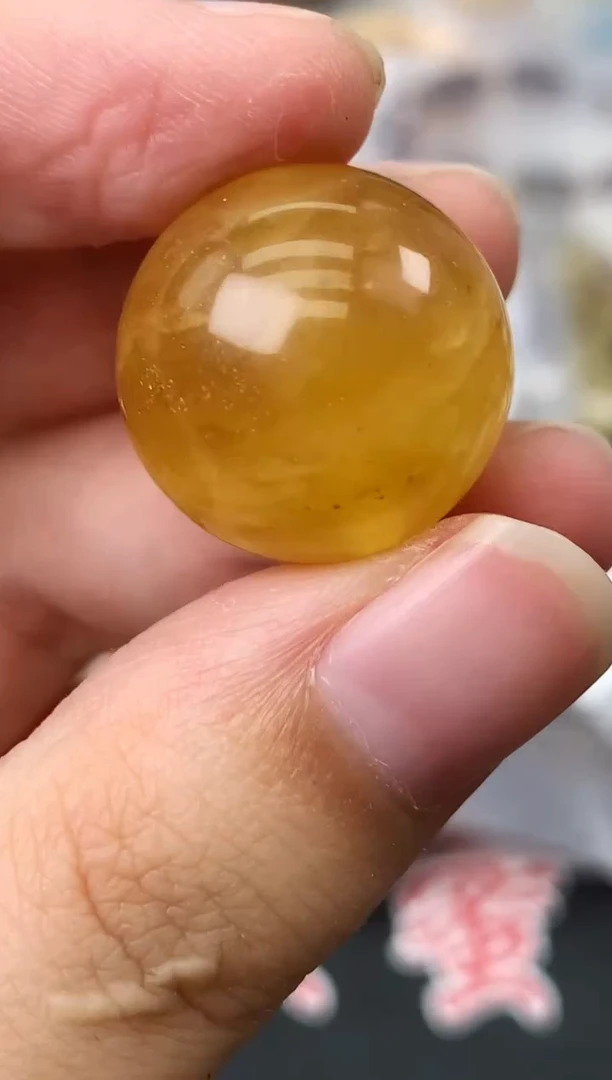 蜜蜡未镶嵌珠宝奇石151