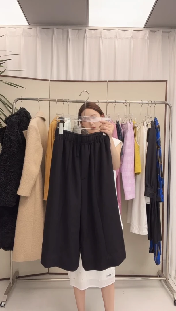 YMY设计师品牌 已开价 秋冬黑色中裤S码