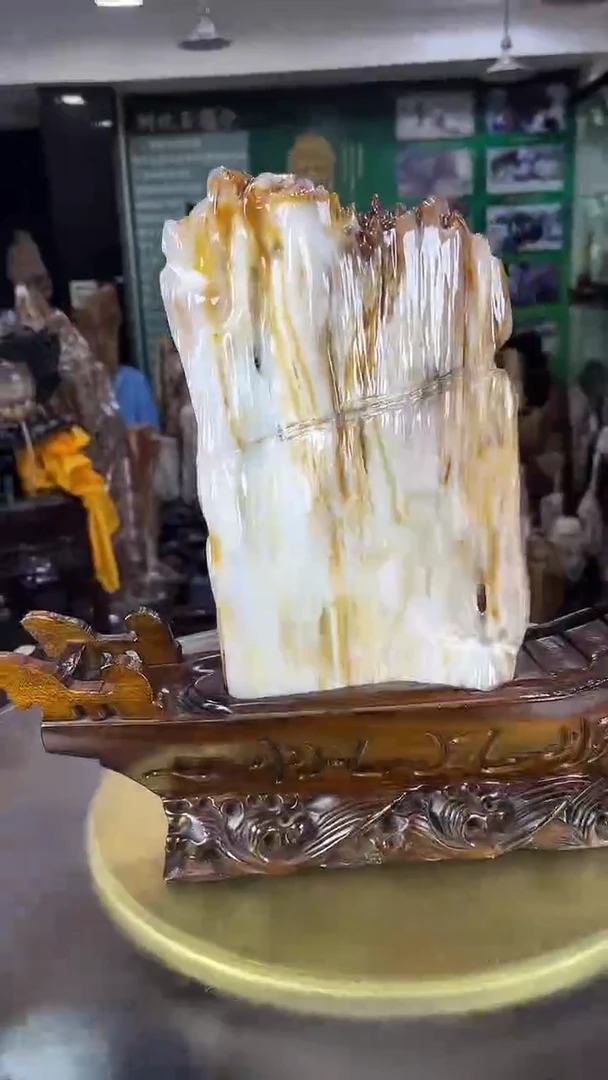缅甸天然树化玉摆件