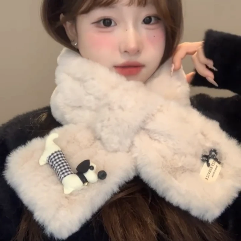 可爱腊肠小狗毛绒交叉小围脖女冬季加厚保暖防寒护颈学生百搭围巾