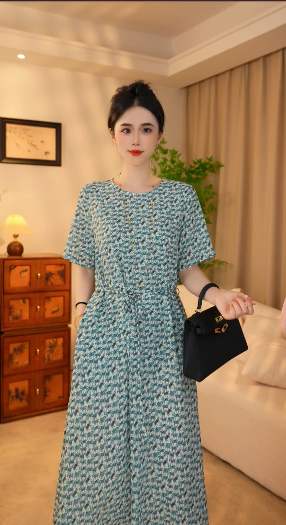 深圳南油真丝双绉女装爆款碎花连衣裙女夏季圆领透气遮肉显瘦收腰