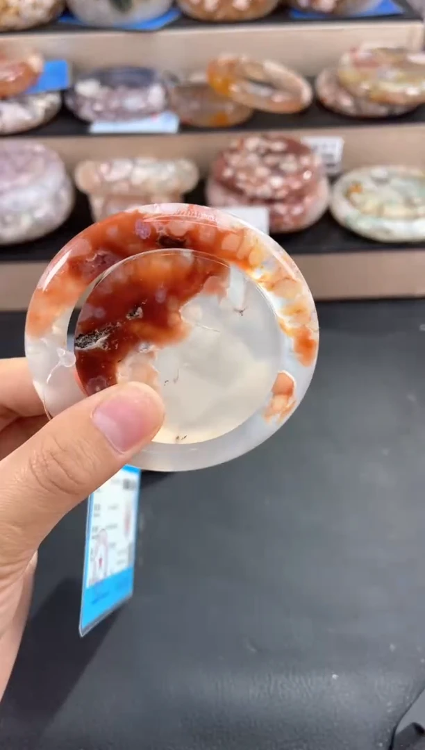 未镶嵌手镯石英质玉54