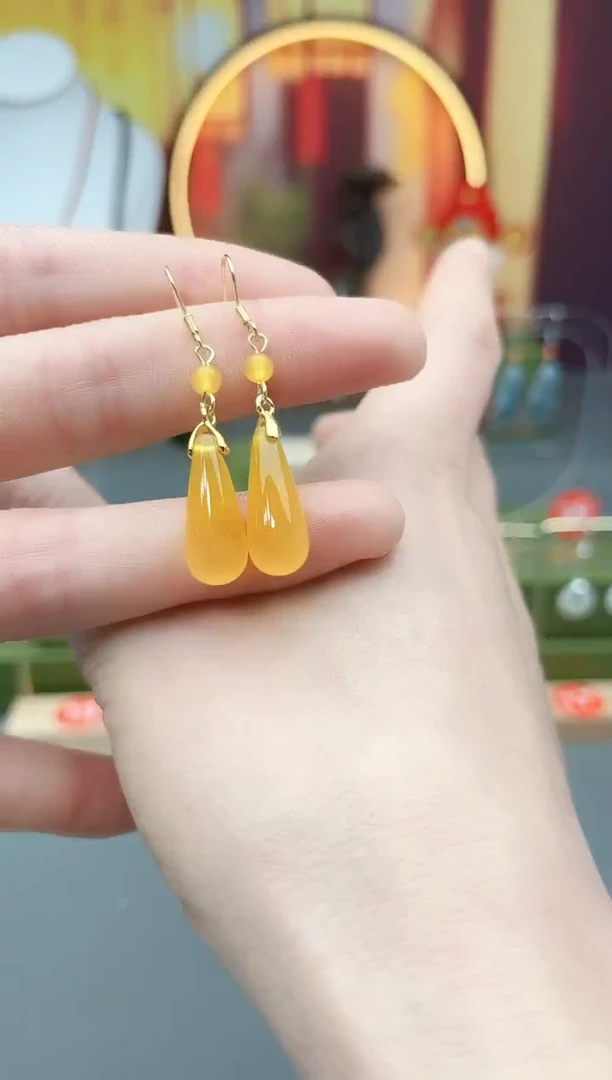 未镶嵌耳饰玛瑙/玉髓水滴