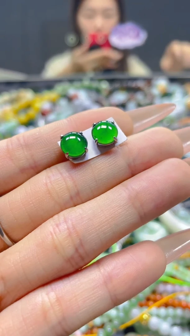 颈饰未镶嵌翡翠/P/翡翠A货，一件也是批发价