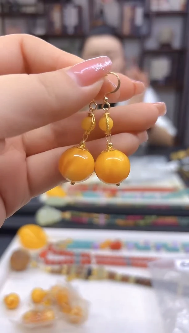 【闪购商品】蜜蜡耳饰14K金镶嵌耳坠E496