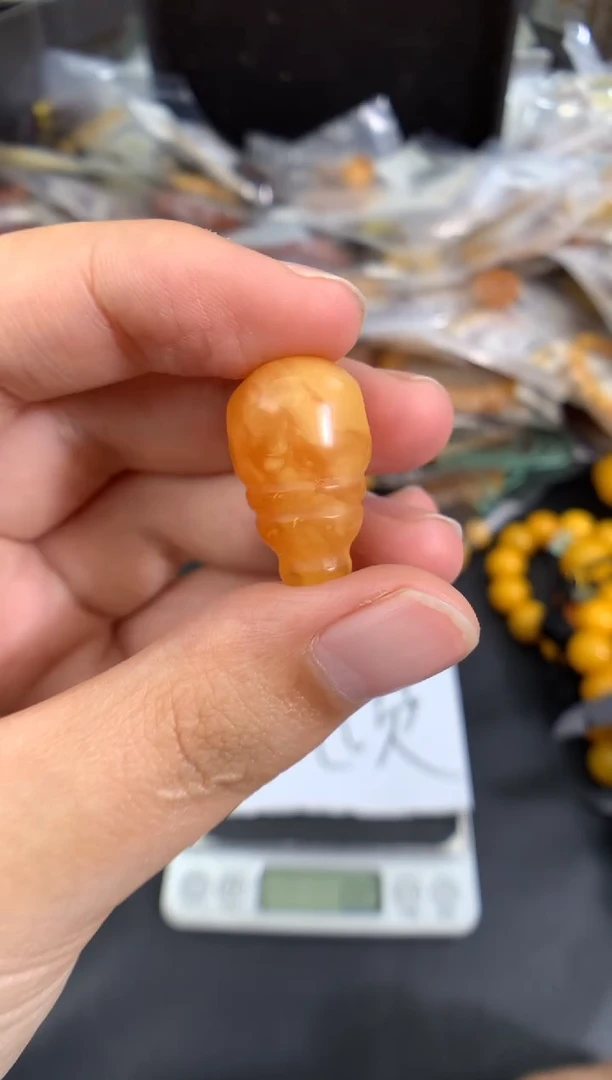 蜜蜡未镶嵌珠宝奇石1