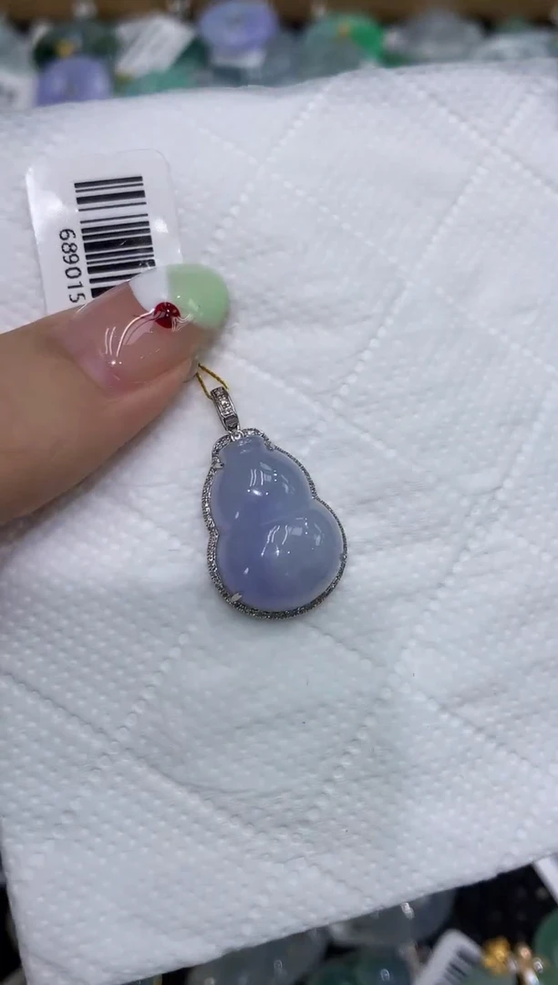 翡翠18K金镶嵌颈饰111111111111