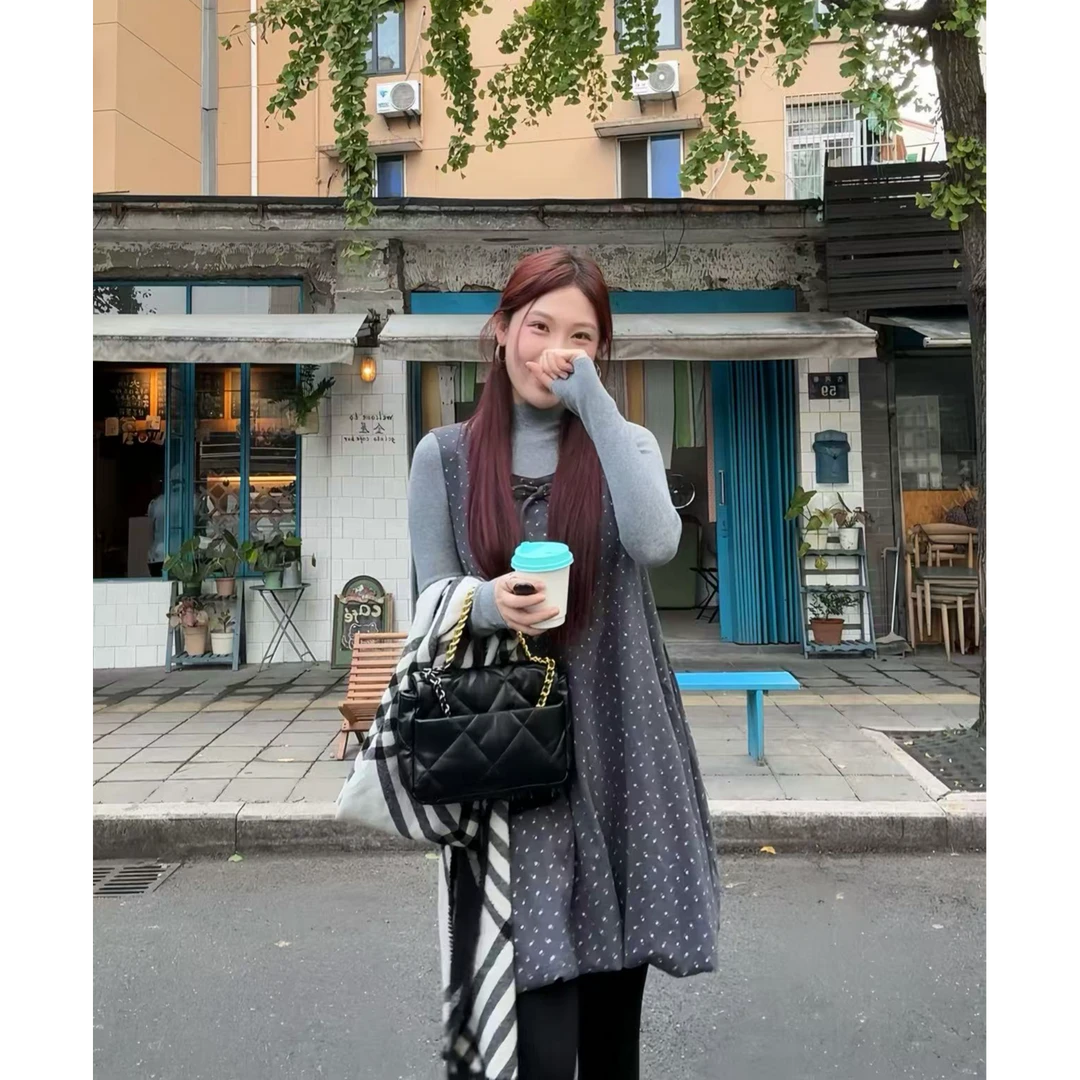 韩系甜美可爱温柔风减龄秋装女时尚休闲舒适打底衫+背心裙两件套