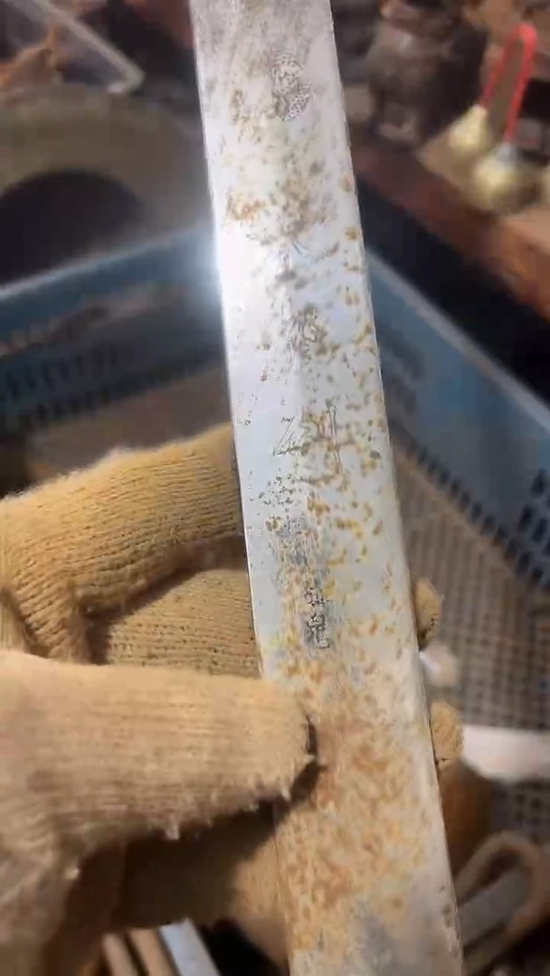 莫**期隆江直播新人带货