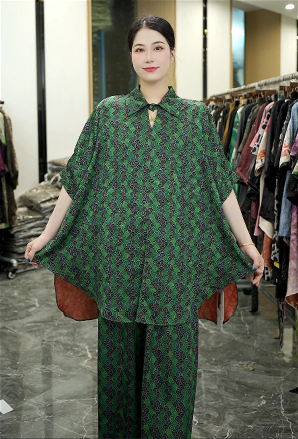 夏款上新【在云端】绿色显瘦大码女装通勤高档上衣裤子套装-7340#