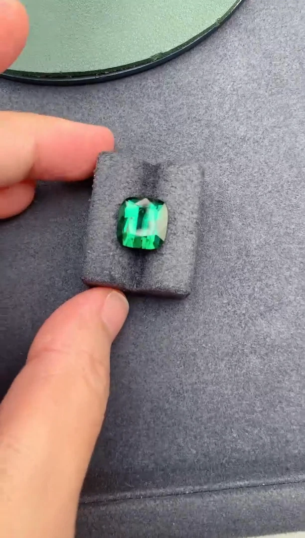 裸石未镶嵌碧玺6.7ct绿碧玺 BF