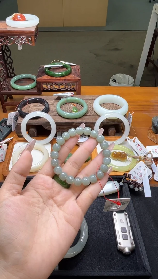 未镶嵌手串和田玉?****2卡10吐拉牧场 老型