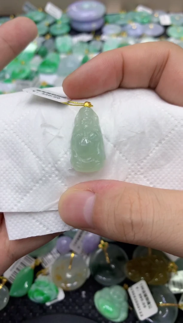 颈饰未镶嵌翡翠天然缅甸翡翠A货