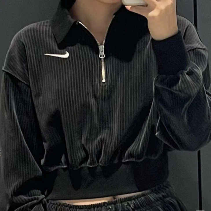 耐克/Nike 女子秋冬款翻领短款灯芯绒半拉链套头衫卫衣DQ5939