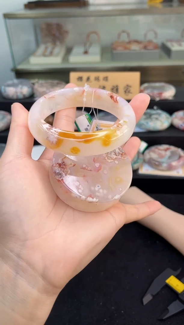 未镶嵌手镯石英质玉65圈口（赠品镯心）302635