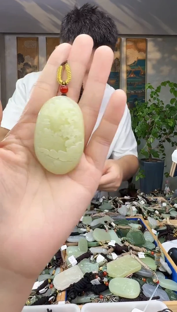 未镶嵌和田玉挂件拍一发一