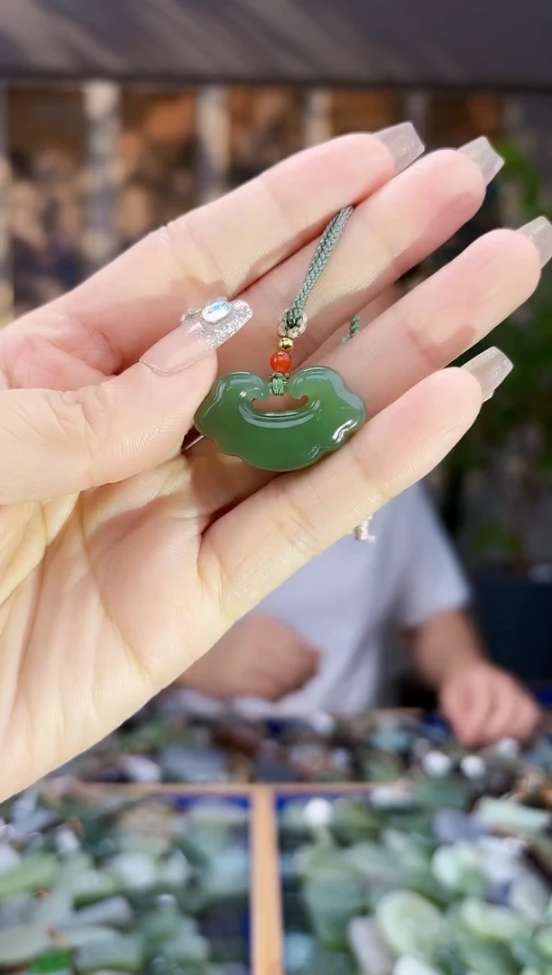 和田玉未镶嵌挂件拍一发一多样性发货