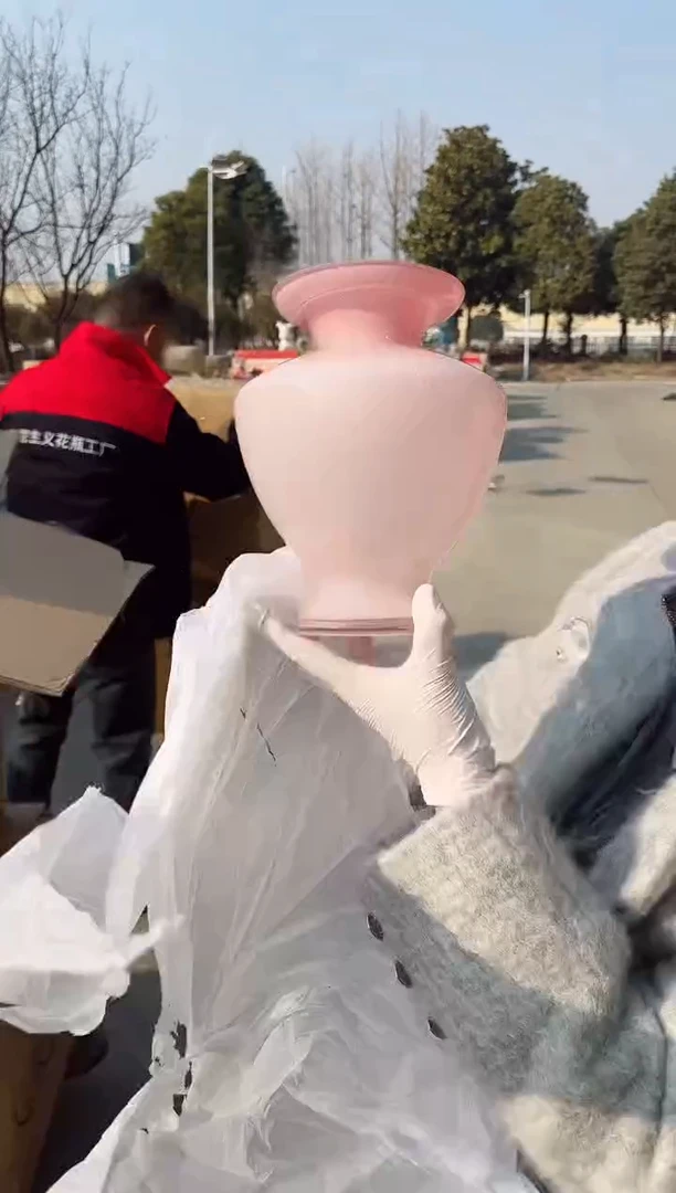 【闪购商品】玻璃海燕微瑕花瓶--K7DQ3