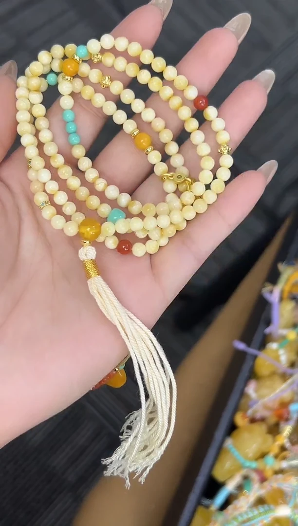 裸石琥珀未镶嵌琥珀蜜蜡吊坠多样性发一条