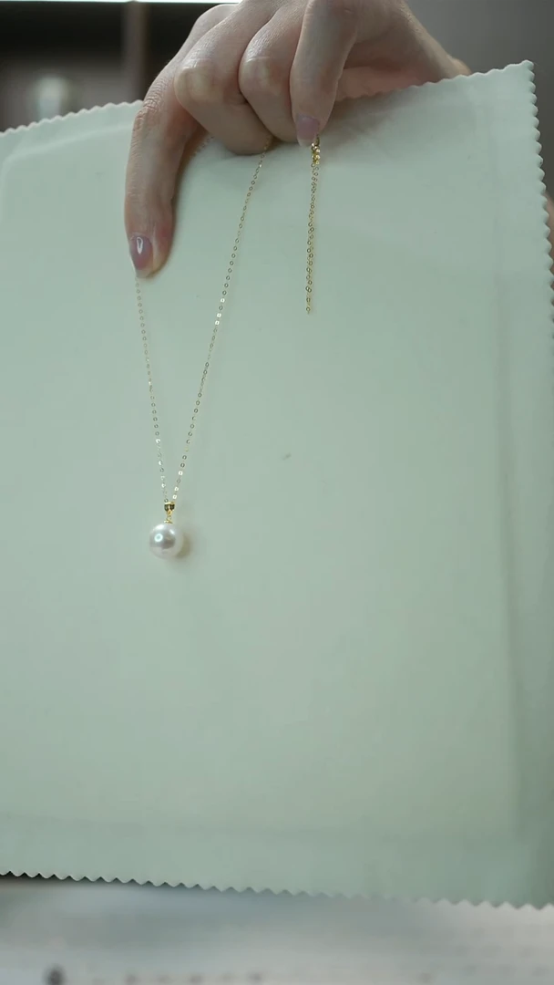 项链18K金镶嵌淡水珍珠瓜子扣白色10-11mm