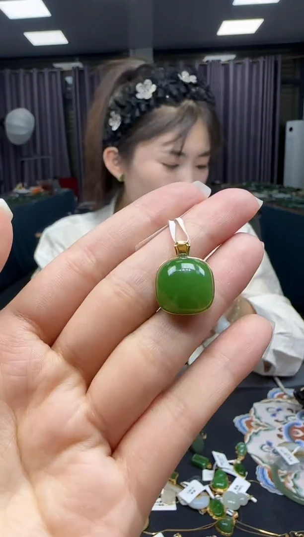 和田玉银S925镶嵌挂件1