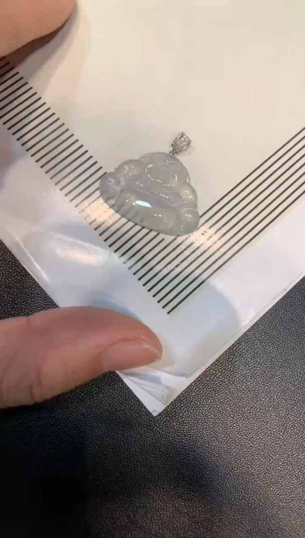 颈饰18K金镶嵌翡翠佛公
