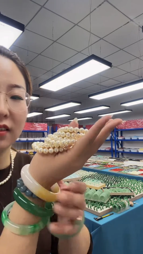 精美香槟金卡8毫米手串多样性发一