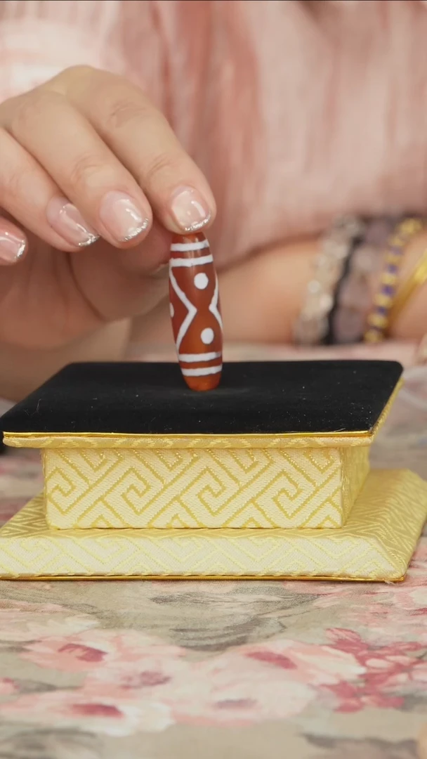 未镶嵌颈饰玛瑙/玉髓玛瑙