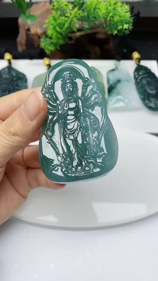 【闪购商品】翡翠颈饰未镶嵌