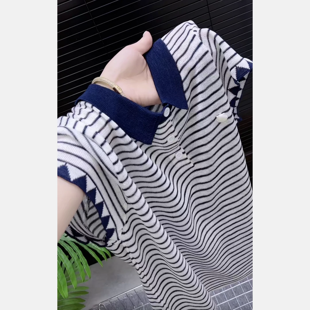 【现货】复古翻领条纹针织t恤女短袖2025新款显瘦宽松别致薄款上衣