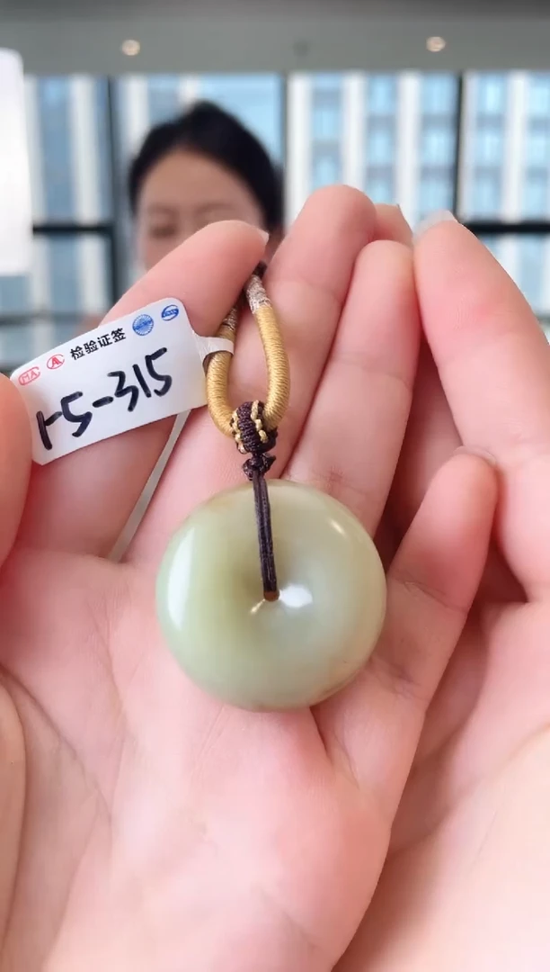 和田玉未镶嵌颈饰扣 315