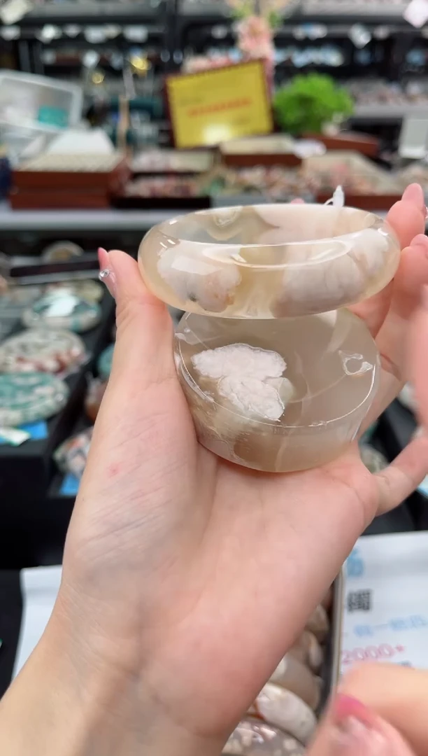 【闪购商品】石英质玉手镯未镶嵌60圈口（赠品镯心）1646591
