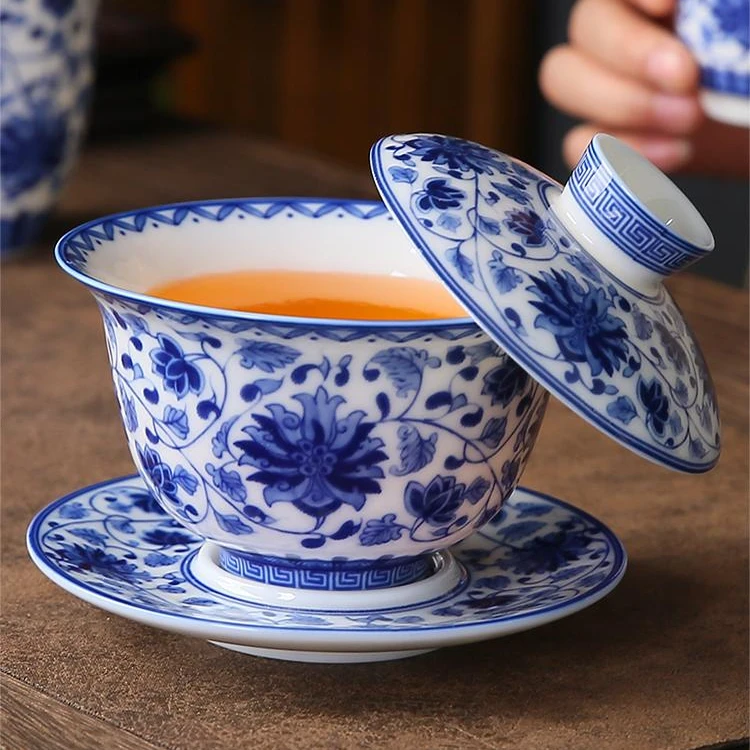 悬停盖碗缠枝莲青花复古三才泡茶杯羊脂玉白瓷单个不烫手陶瓷茶具