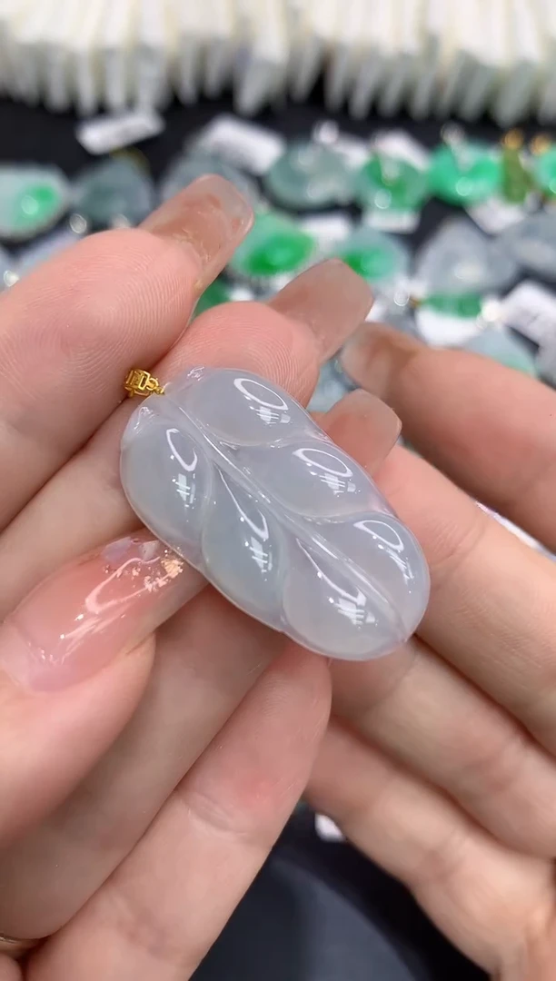 吊坠(不含链)18K金镶嵌翡翠111111111