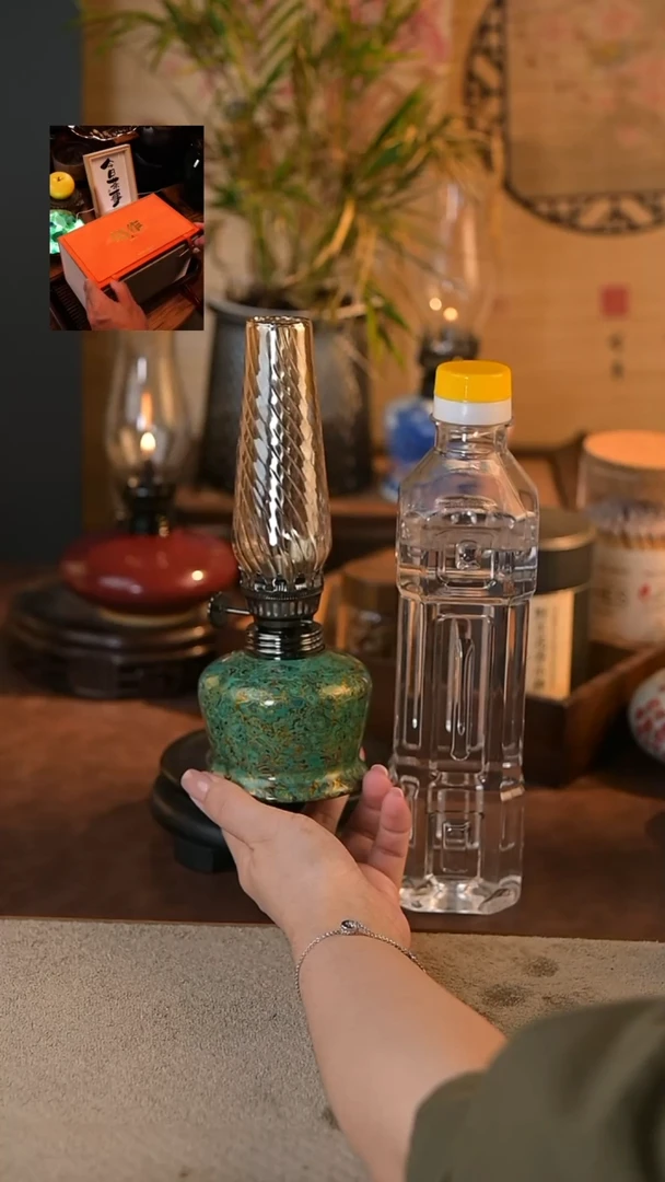 白*景德镇陶瓷香薰灯摆件